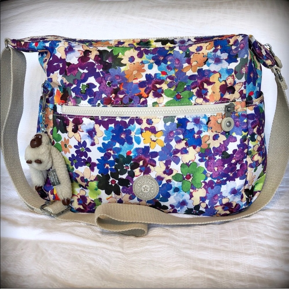 Beautiful Kipling Bag 💜